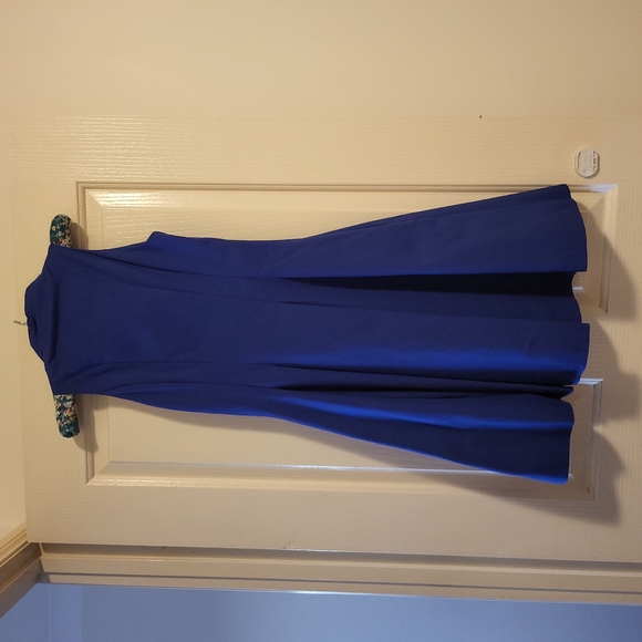 Cue Dress - Picture 9 of 9